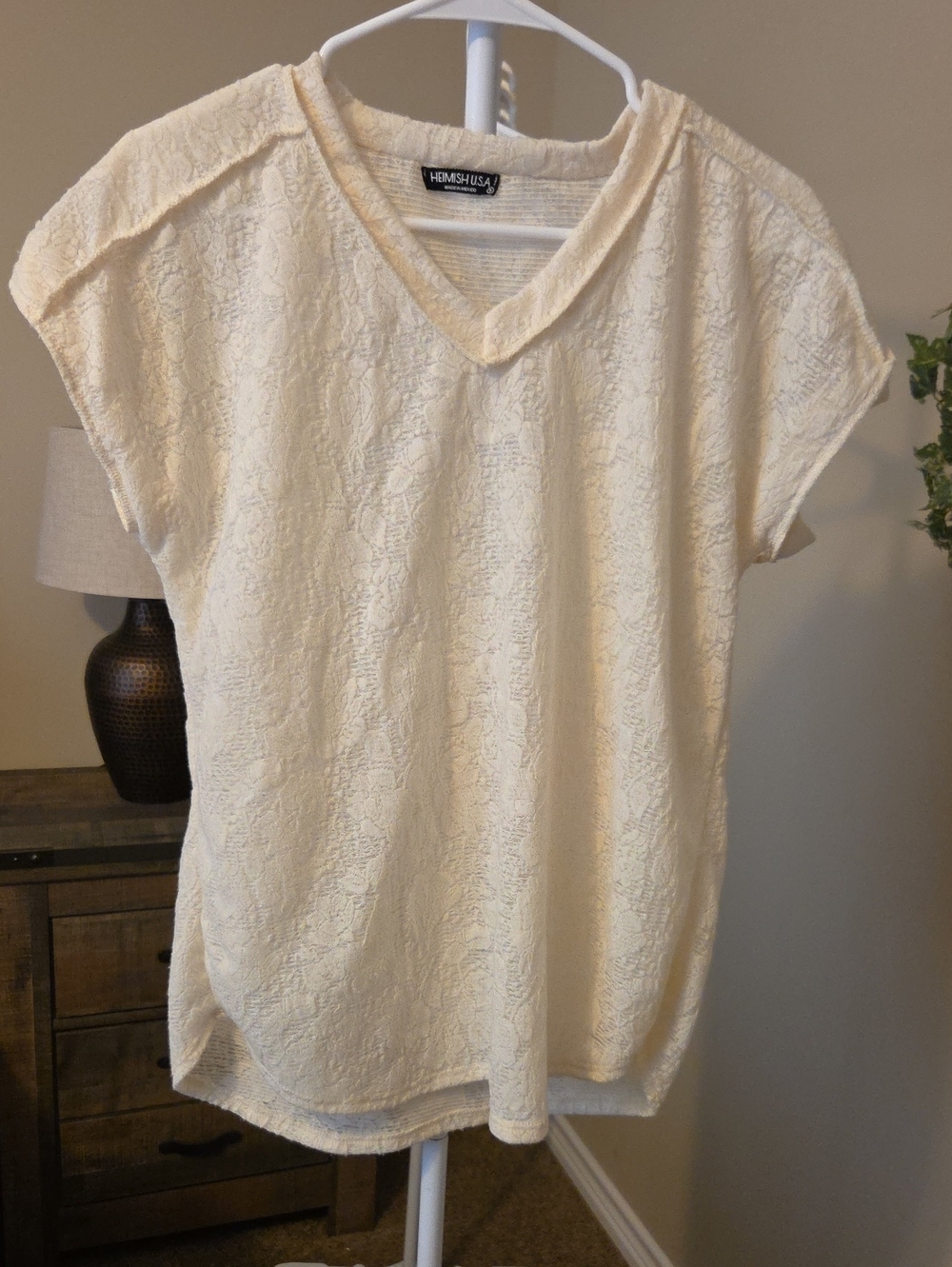 HEIMISH USA Cream Short-Sleeve V-Neck Lace-Texture Top